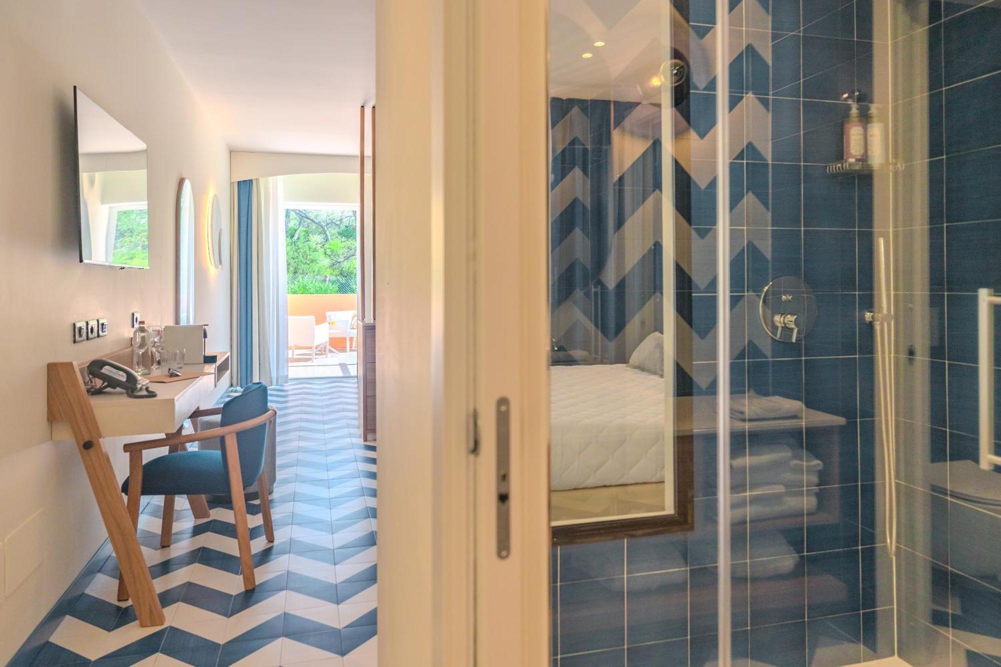 Hotel Tuscany Alle Dune 4*