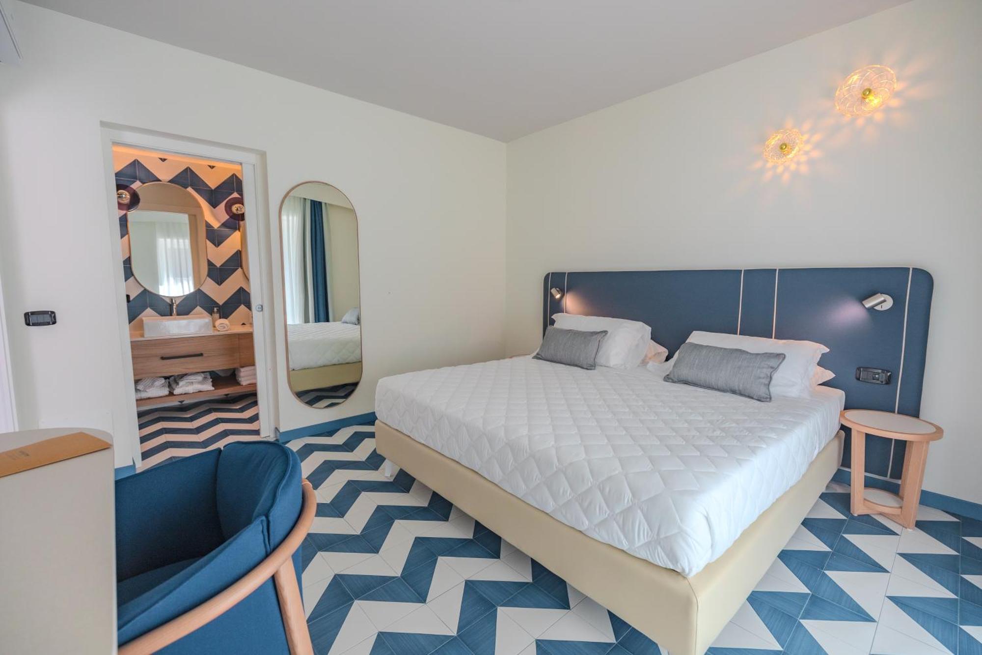 Hotel Tuscany Alle Dune 4*